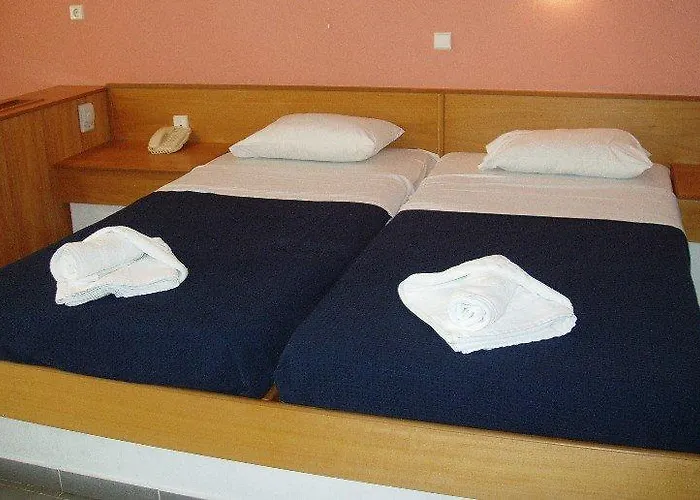 Hotel Iria Mare 4*
