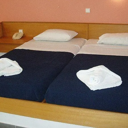 Hotel Iria Mare 4*